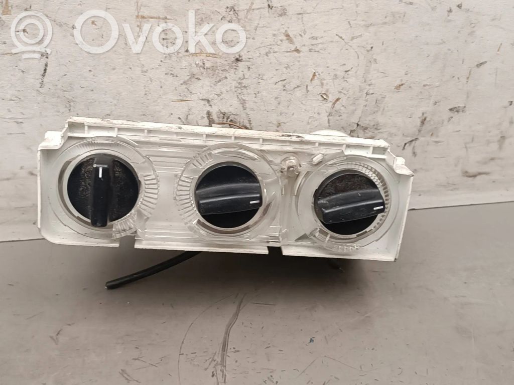 BMW 3 E36 Climate control unit 