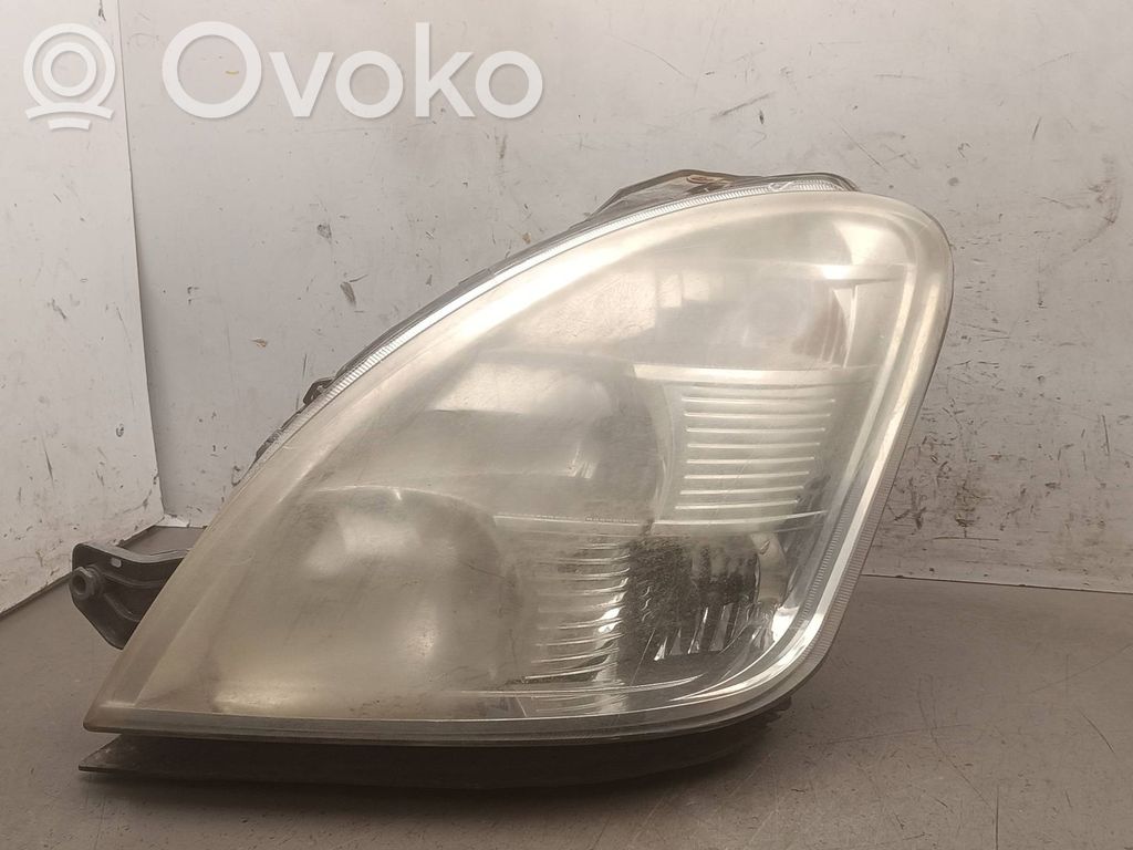 Iveco Daily 4th gen Headlight/headlamp 