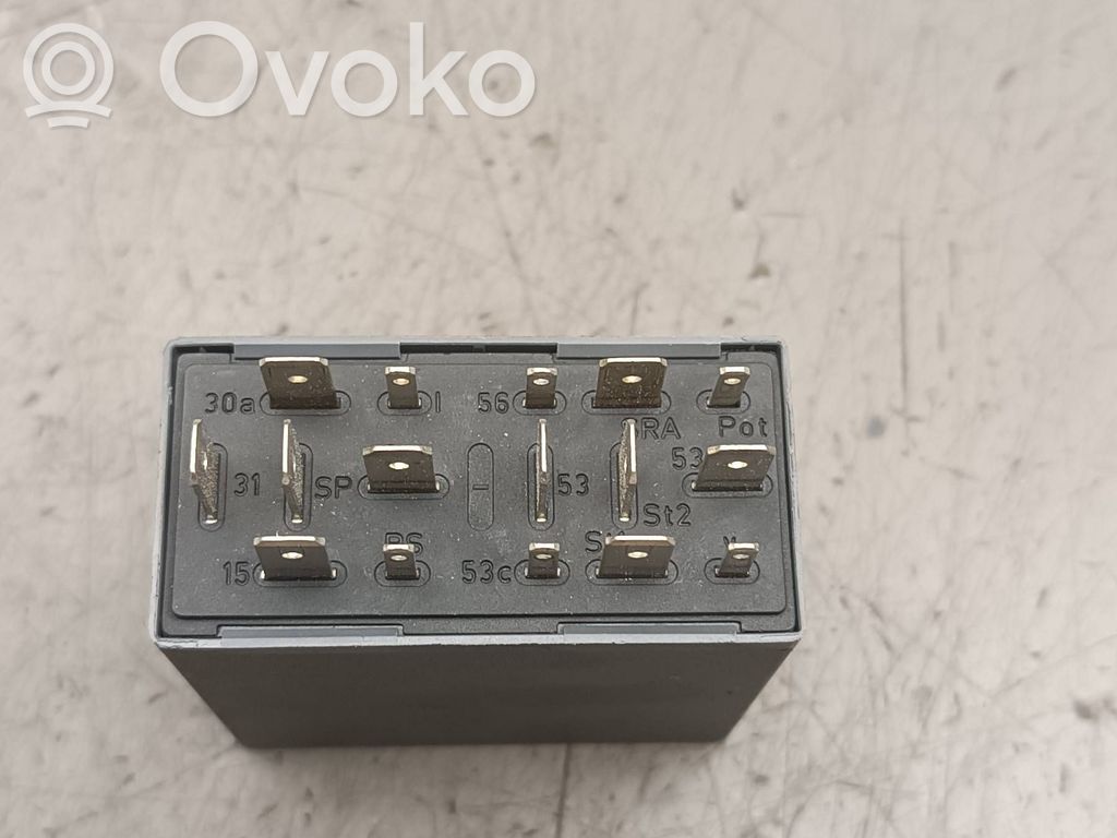 Volkswagen Golf IV Window wiper relay 