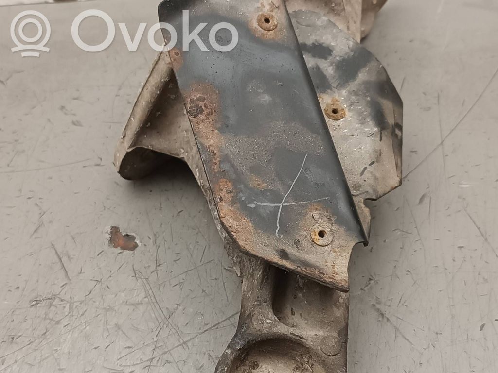 BMW X3 E83 Engine mounting bracket 