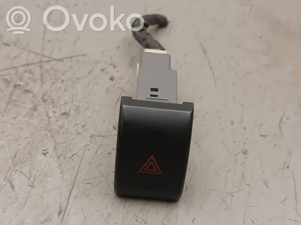 Chevrolet Tacuma Botón interruptor de luz de peligro 