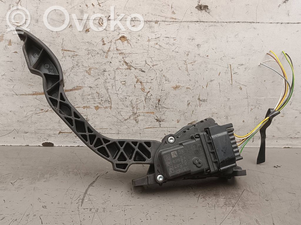 Ford C-MAX I Accelerator throttle pedal 