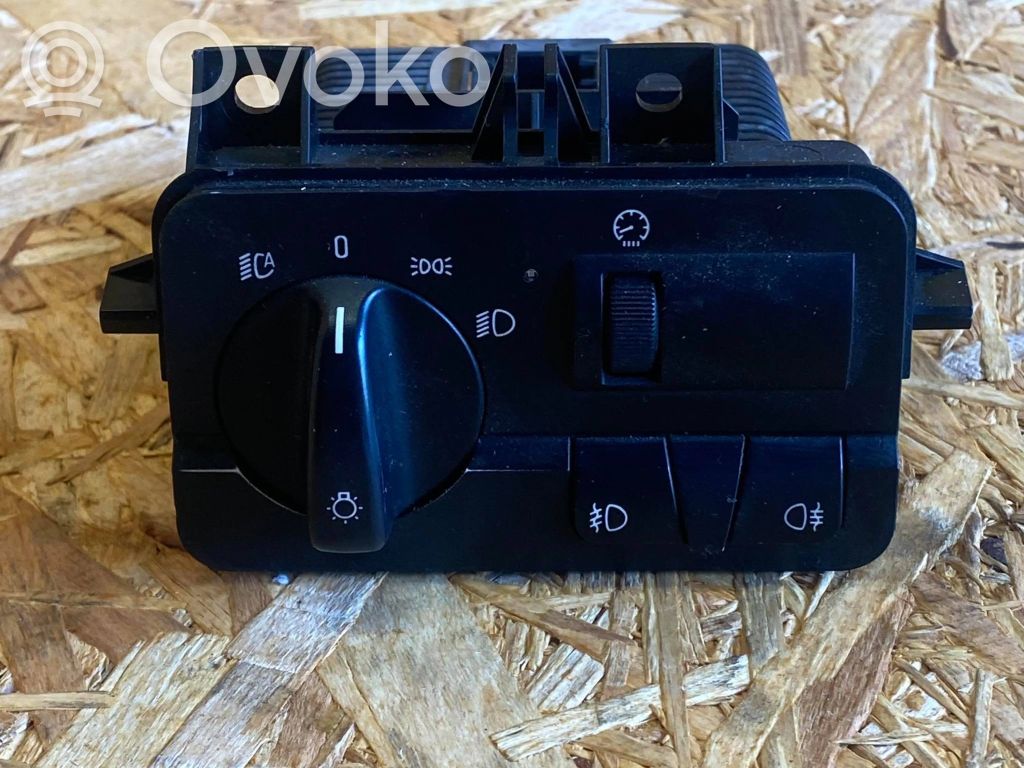 Light switch   6923484,0016503,037288084