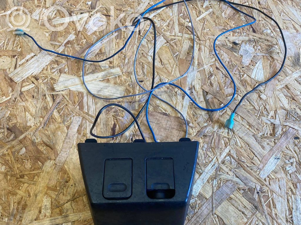BMW 3 E46 12 V Socket (rear) 