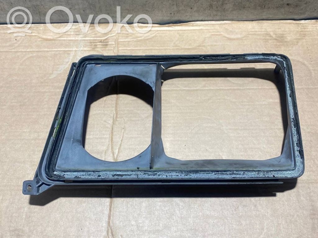 Mercedes-Benz E W124 Element lampy przedniej 