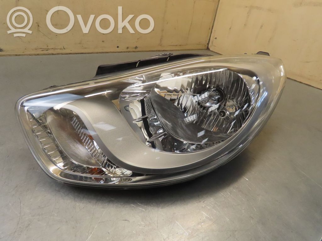 Hyundai i10 Lampa przednia 