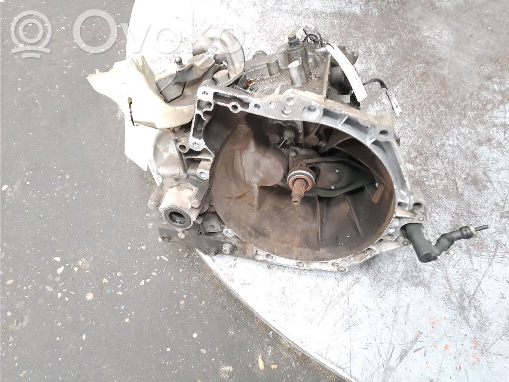Peugeot 2008 I Manualna 5-biegowa skrzynia biegów 