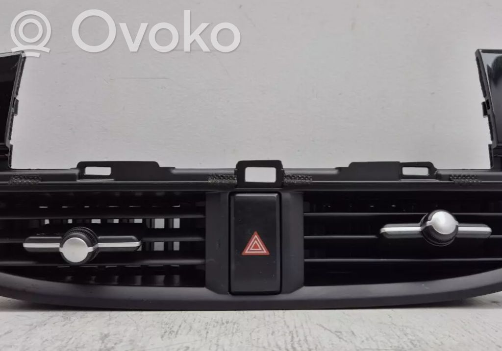 KIA Picanto Dysze / Kratki środkowego nawiewu deski rozdzielczej 