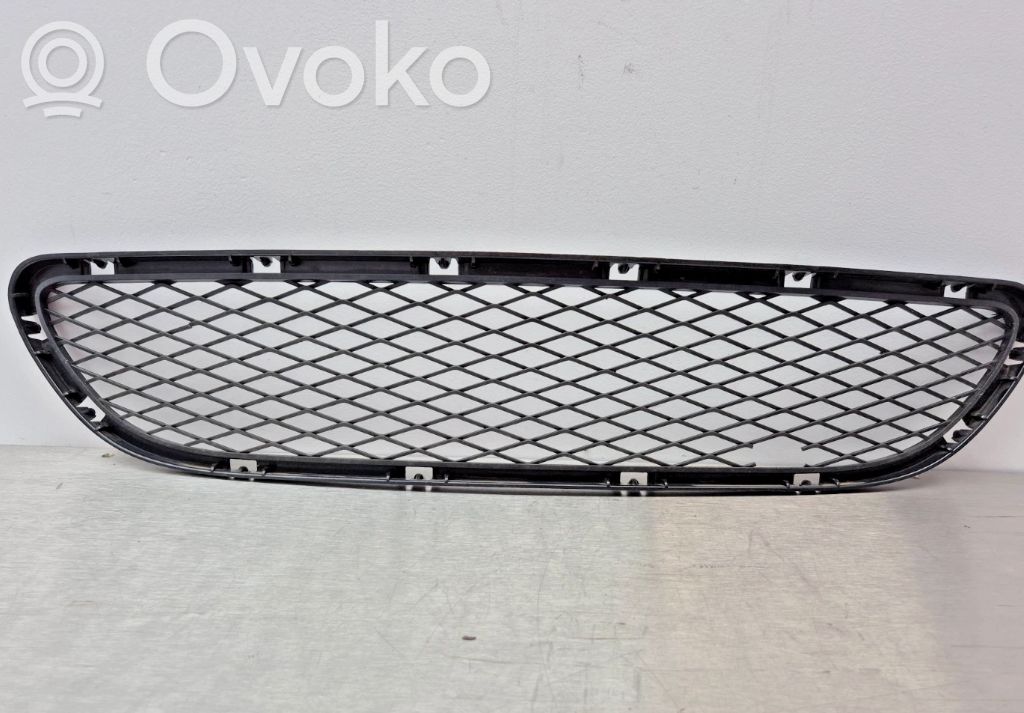 Front bumper lower grill   51117198906,51117198906,7198906,15857711