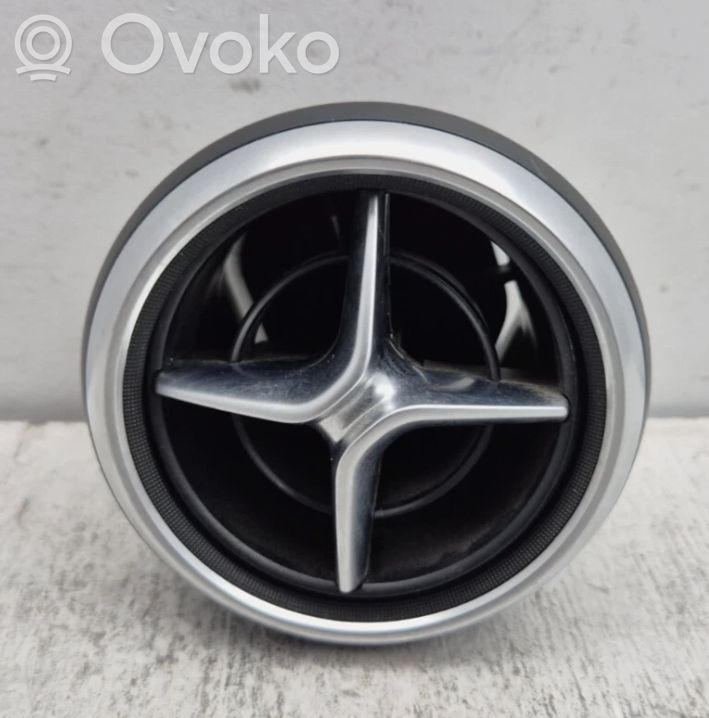 Mercedes-Benz A W176 Griglia di ventilazione centrale cruscotto 