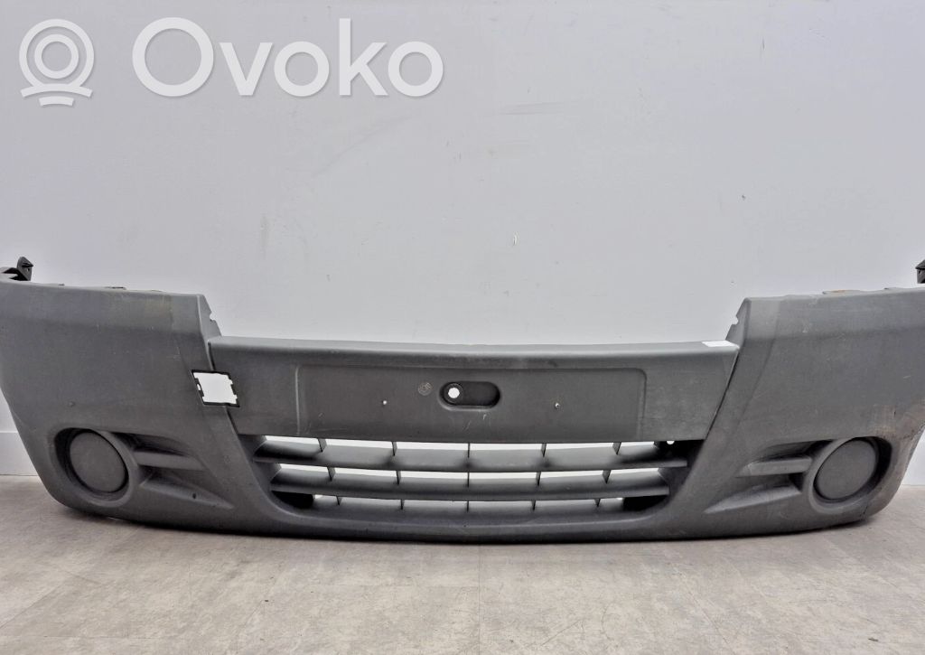 Opel Vivaro Priekinis bamperis 