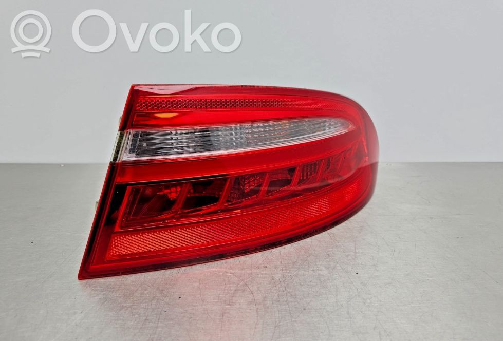Jaguar XE Rear/tail lights 