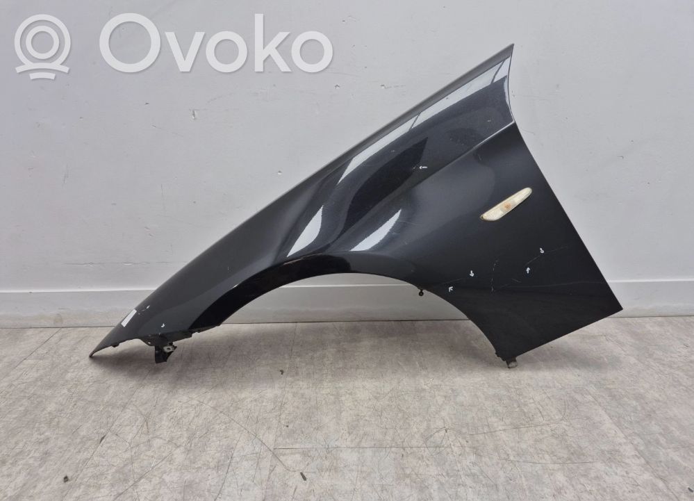 BMW 3 E90 E91 Sparnas 