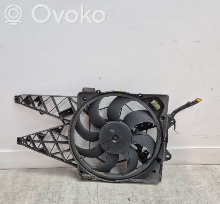Opel Combo D Elektrinis radiatorių ventiliatorius 