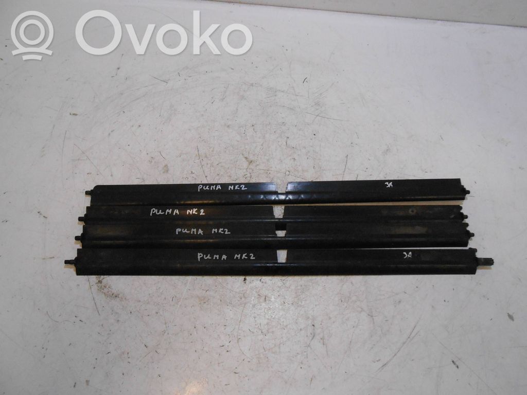 Ford Puma Radiatoru dekoratīvā apdare 