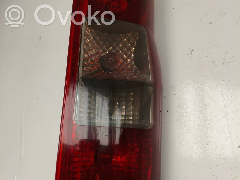 Ford Transit Luz trasera/de freno 