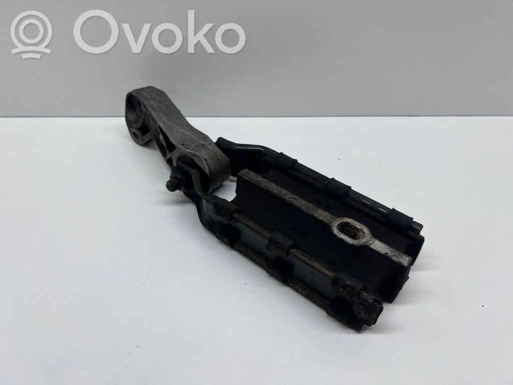 Engine mount bracket   31277468
