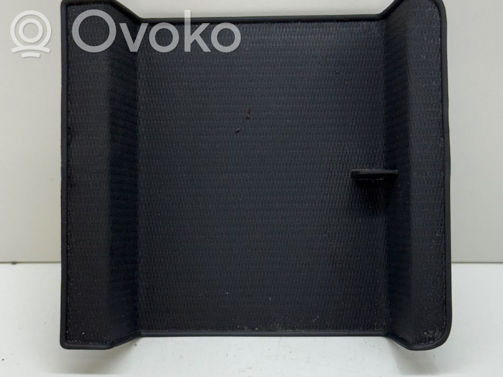 Volvo V60 Base de la guantera 