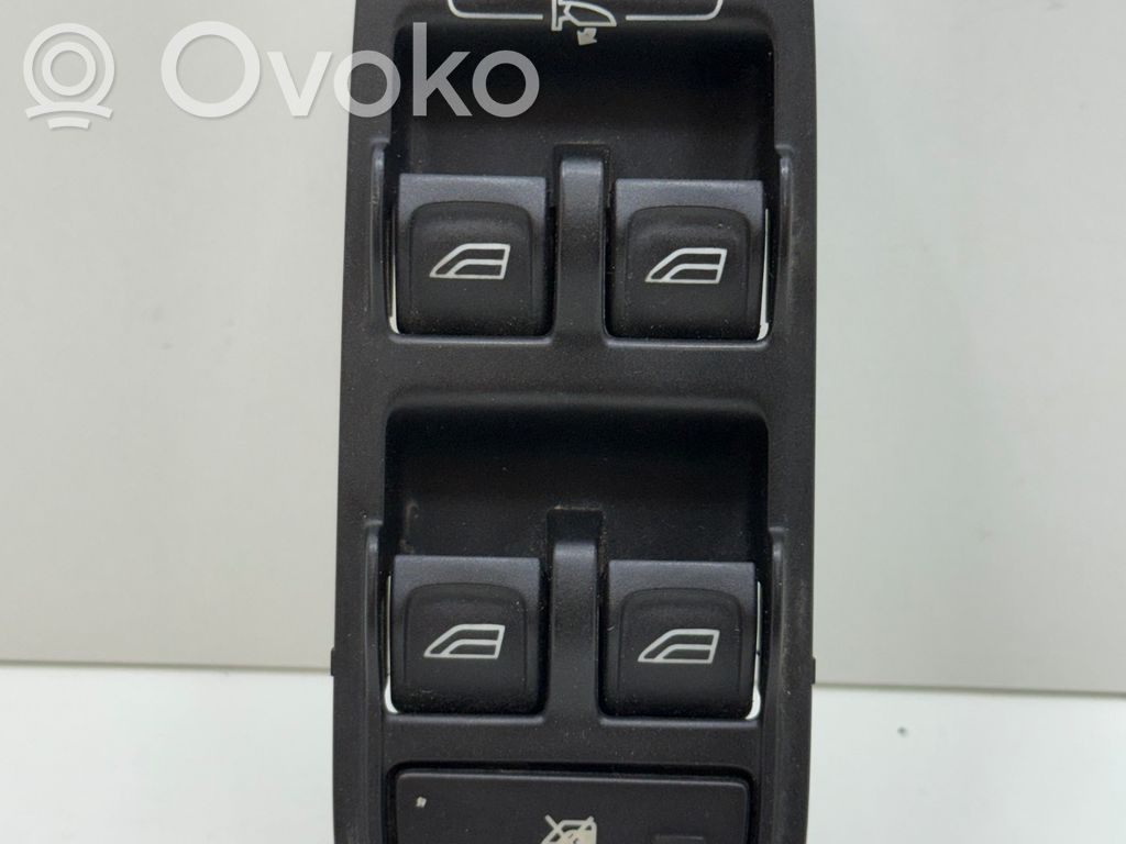 Volvo XC60 Electric window control switch 