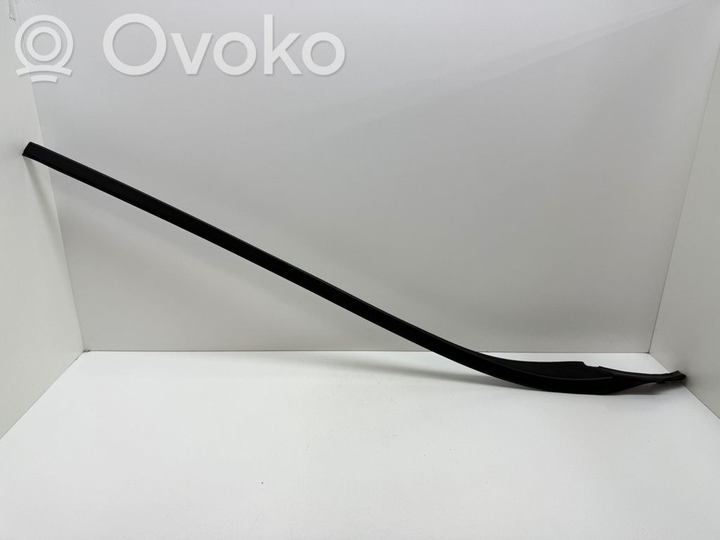 Volvo V60 Windshield trim 