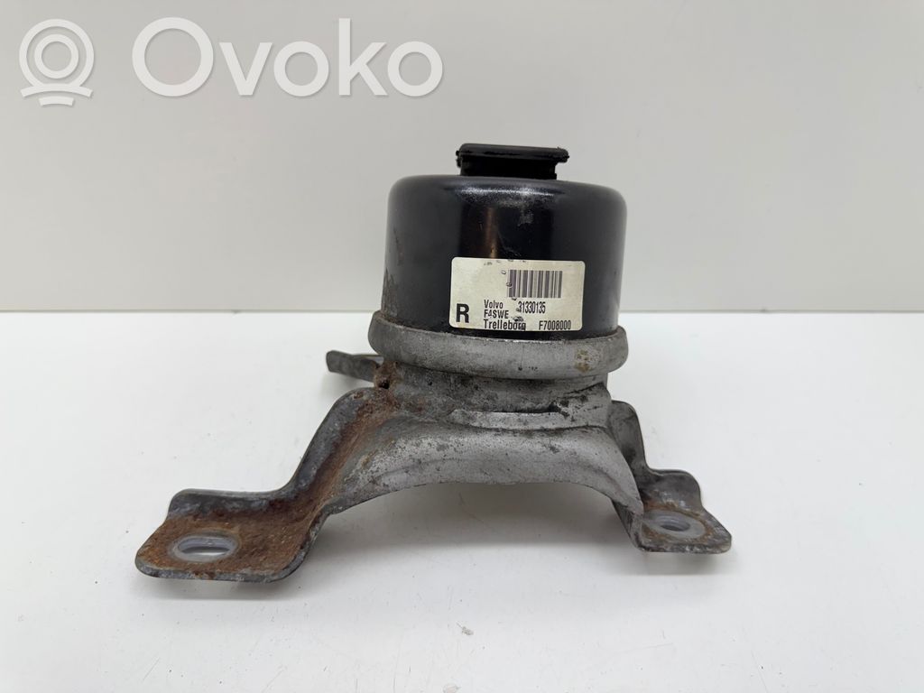 Volvo V60 Engine mount bracket 