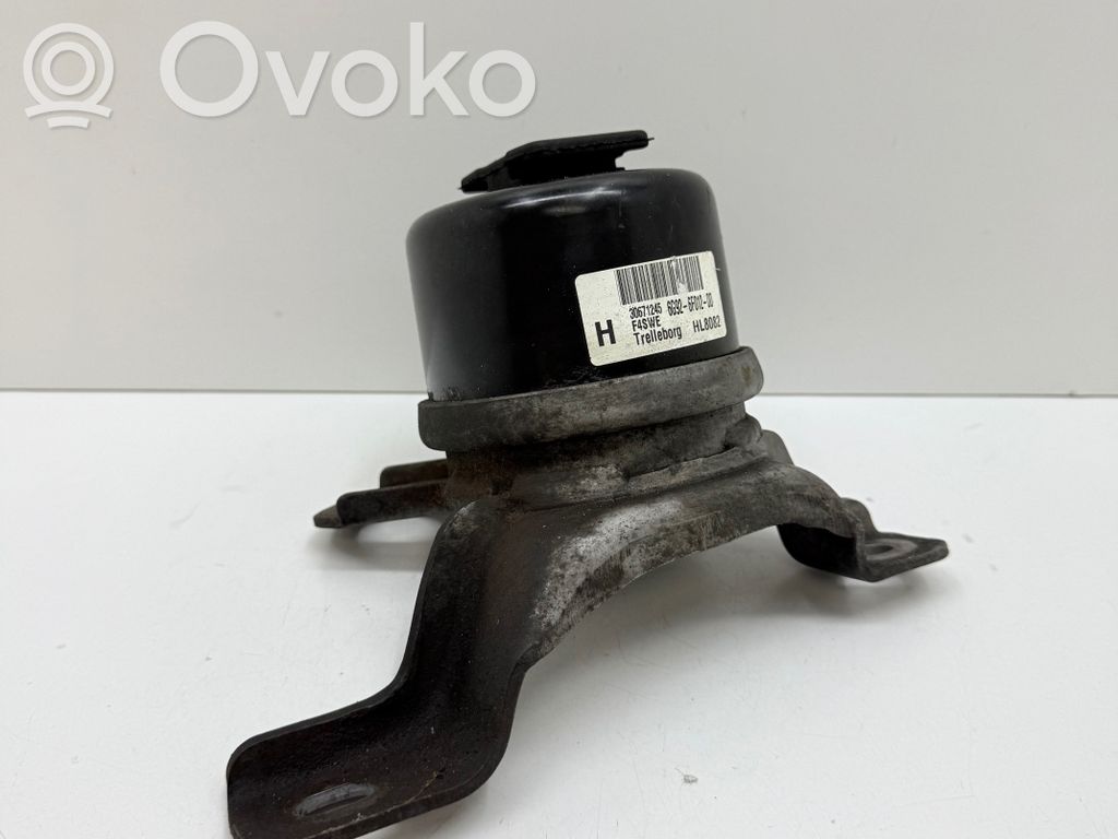 Volvo XC60 Engine mount bracket 
