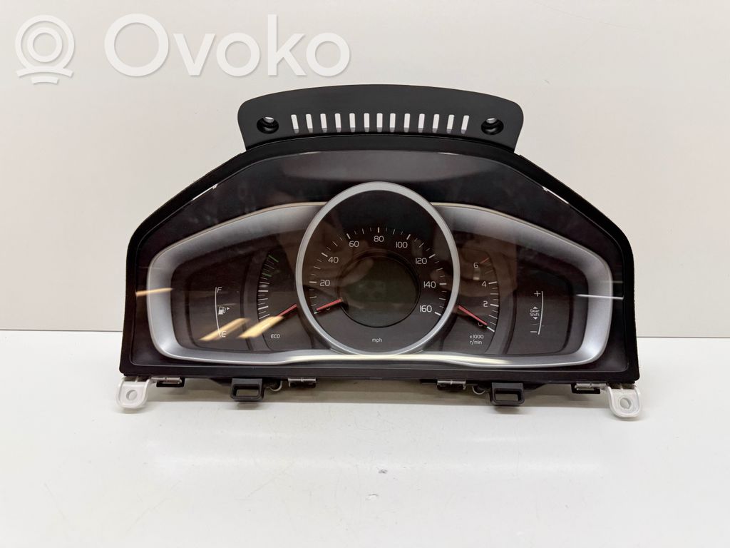 Volvo XC60 Speedometer (instrument cluster) 