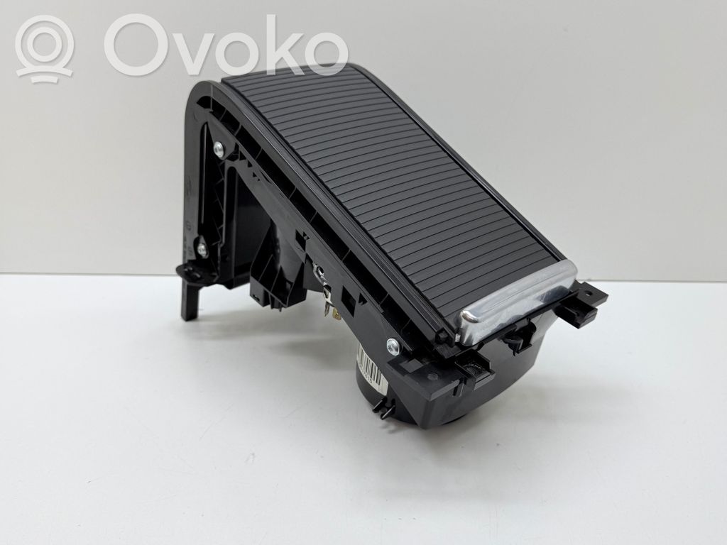Volvo XC60 Mukiteline edessä 