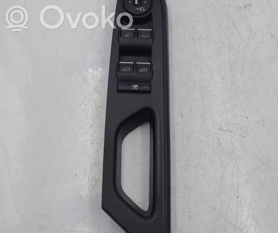 Muut kytkimet/nupit/vaihtimet   AV11R240A41