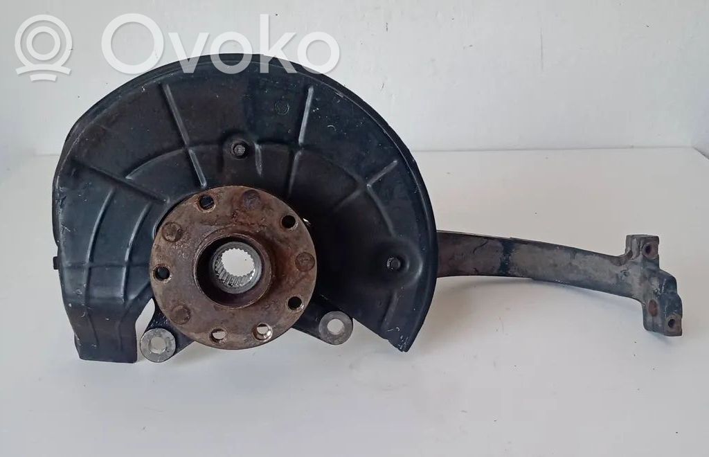 Lancia Thesis Priekšējā riteņa rumbas vārpstas šarnīrs (stupica, capfa) 