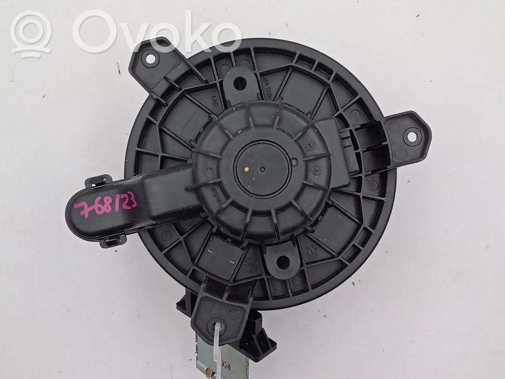 Opel Karl Ilmastointilaitteen kondenssipuhallin (A/C) 