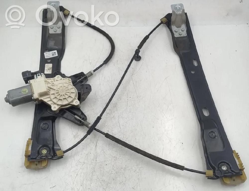 Ford Focus Regulador de puerta delantera con motor 