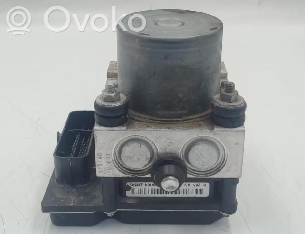 Opel Corsa D Bomba de ABS 