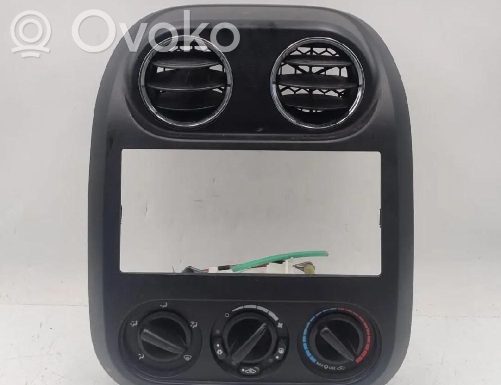 Jeep Patriot Climate control unit 