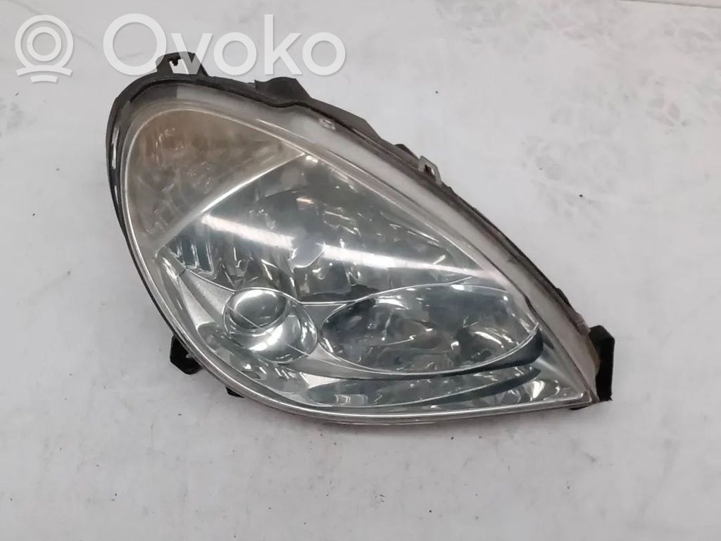 Citroen Xsara Lampa przednia 