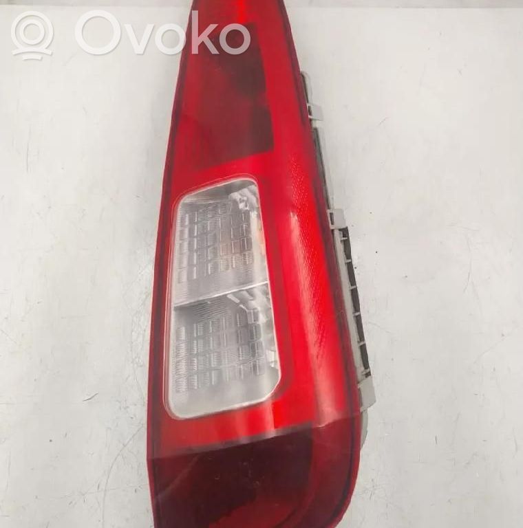 Ford Fusion Takaluukun takavalot 