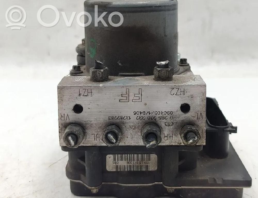 Opel Corsa D Bomba de ABS 