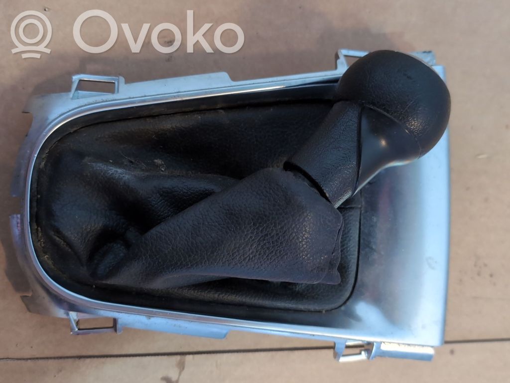 Citroen C3 Kojelaudan alempi verhoilu 