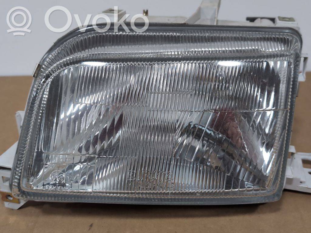 Renault Clio I Scheinwerfer 