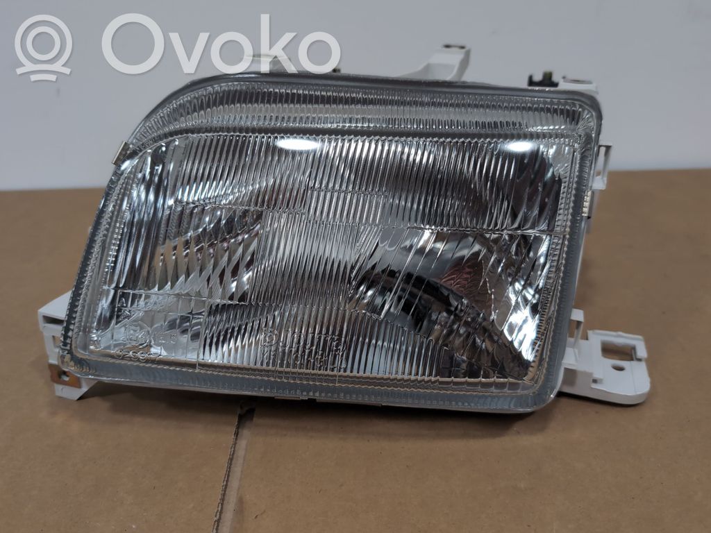 Renault Clio I Headlight/headlamp 