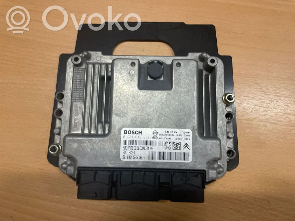 Unidad de control/módulo del motor   9653958980,9664257580,0281013332