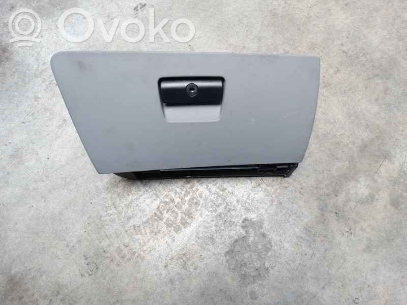 BMW 3 E21 Glove box 