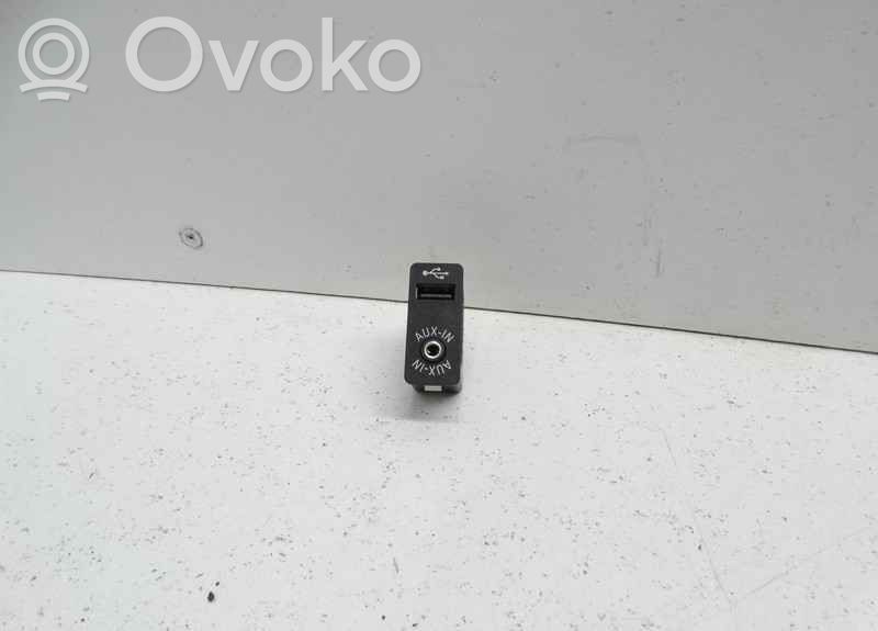 Разъем USB   84109237653,0006744,6165888,VDMS12