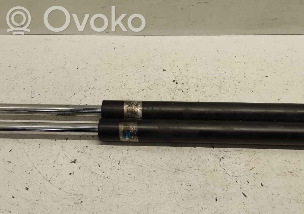 BMW 3 E30 Komplet sprężyn i amortyzatorów (przód i tył) 