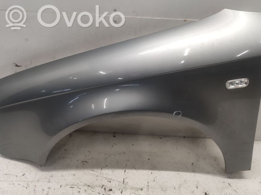 Audi A4 S4 B5 8D Guardabarro 