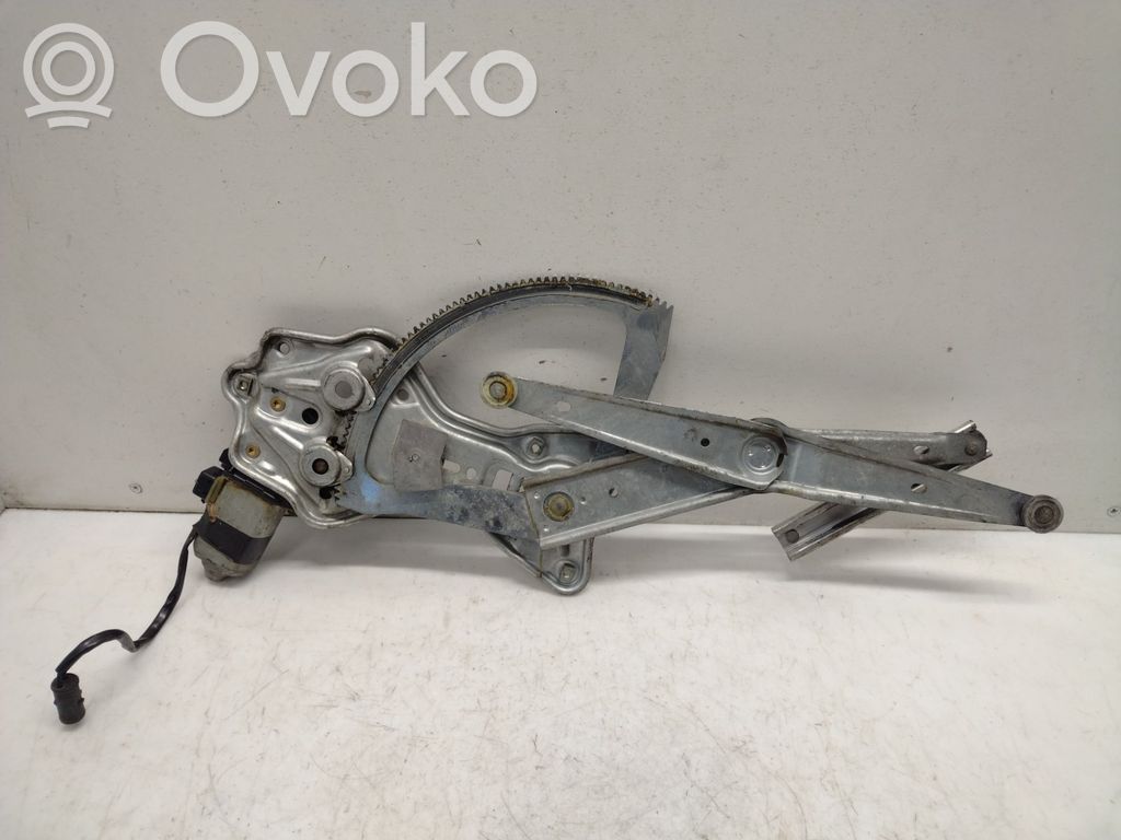 BMW 3 E30 Elektryczny podnośnik szyby drzwi przednich 