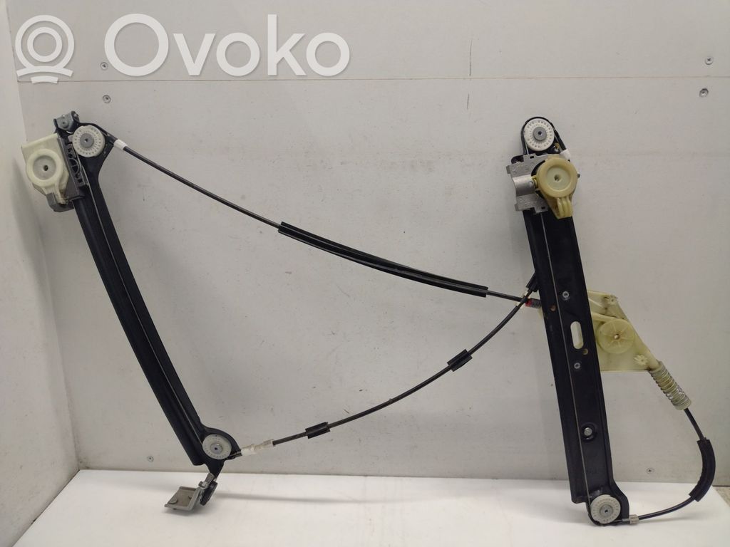BMW 1 E81 E87 Front door window regulator with motor 