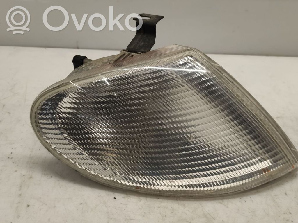 Volkswagen Sharan Front indicator light 