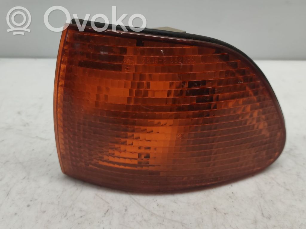 BMW 7 E38 Front indicator light 