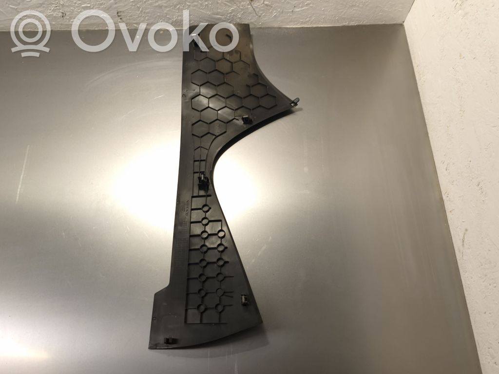 Centre console side trim front   31348866